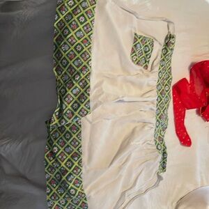 White green apron needs sewed